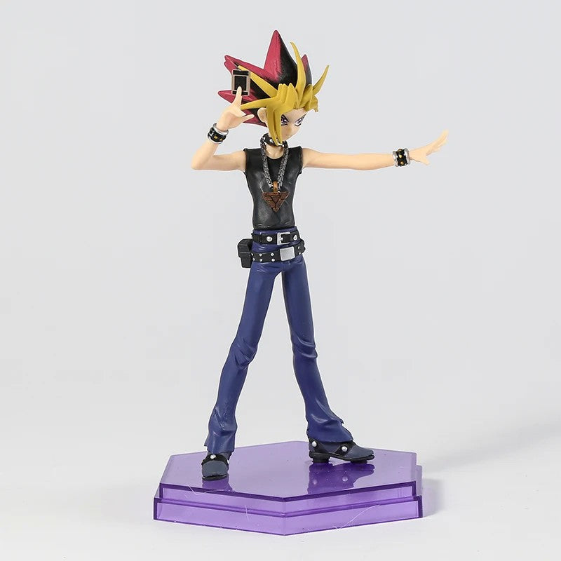 Estátuas Yu-gi-oh! - Yugi e Feiticeira Negra